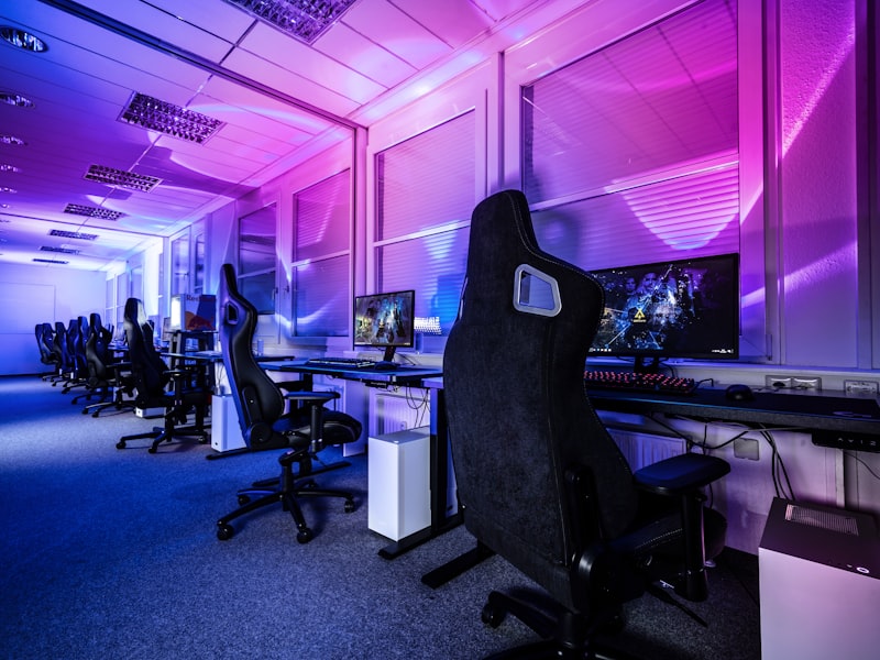 Players mid-tournament